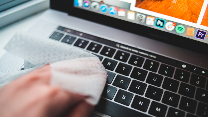 So reinigen und pflegen Sie Ihr MacBook für optimale Leistung